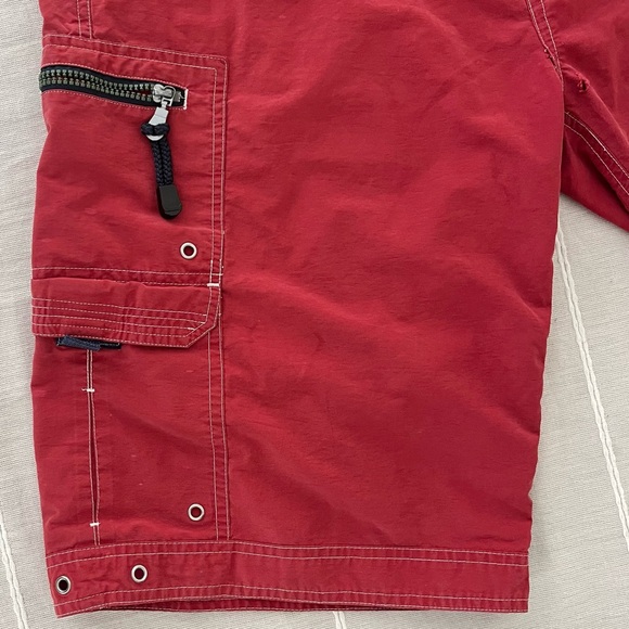 VINTAGE No Boundaries Men's Red Cargo Shorts 32 Y2K Skater Baggy Techwear - Picture 3 of 12